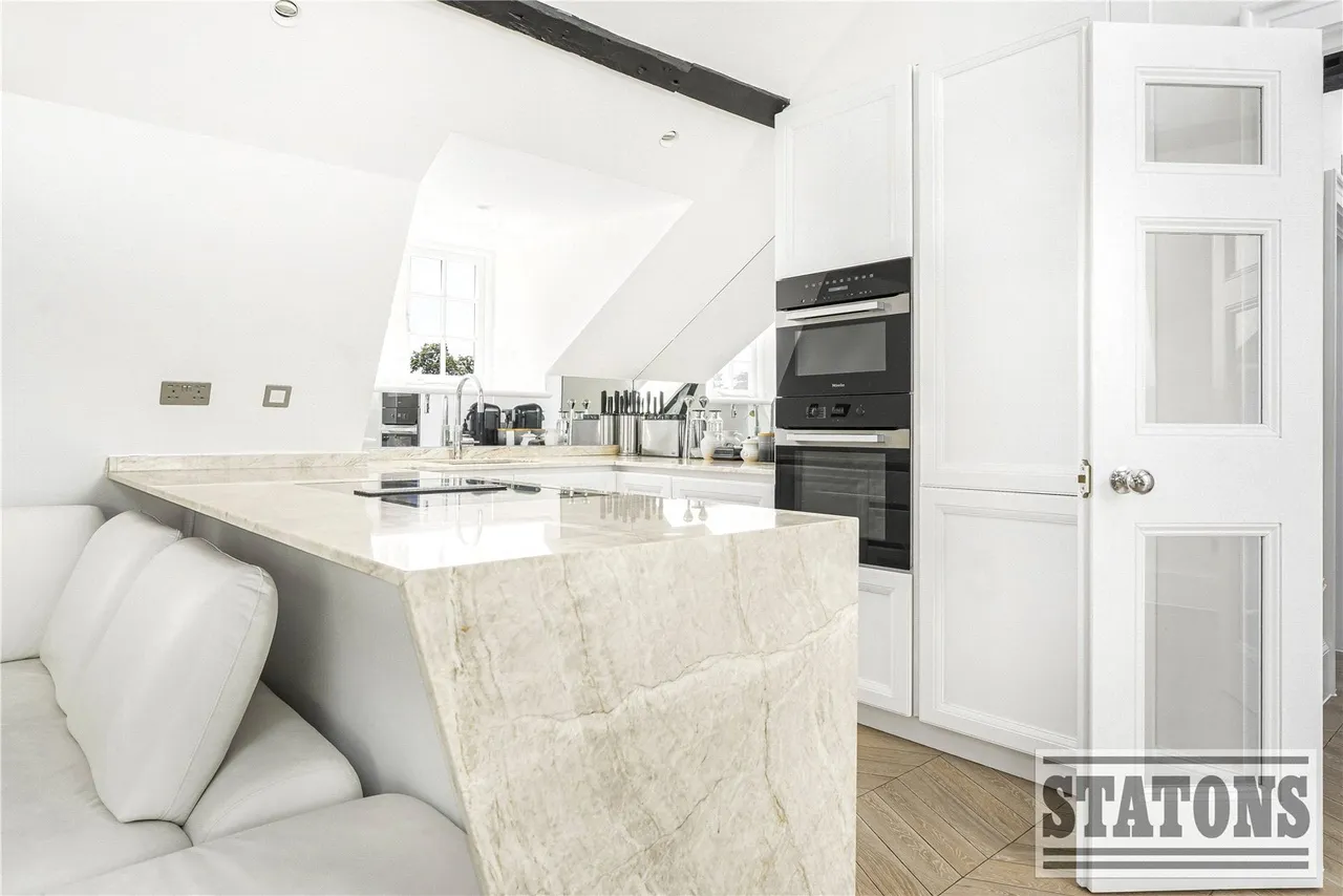 Lipton Close, London, N14, photo 5