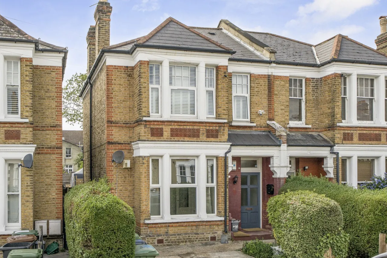 2 bed flat for sale — Carholme Road, SE23