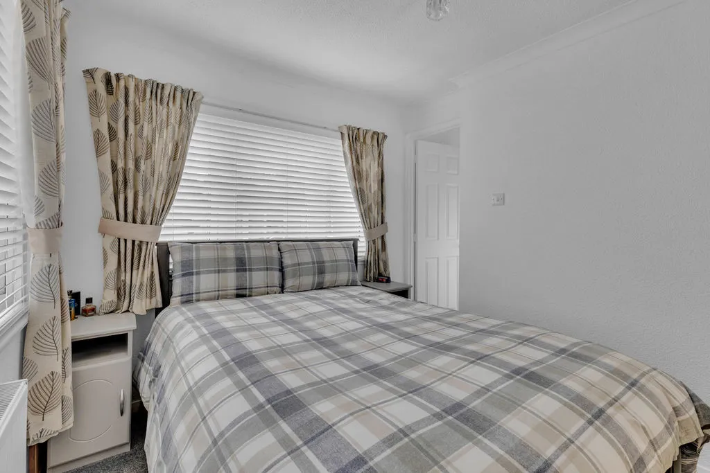 Gelder Clough, Heywood OL10 4BD, photo 7
