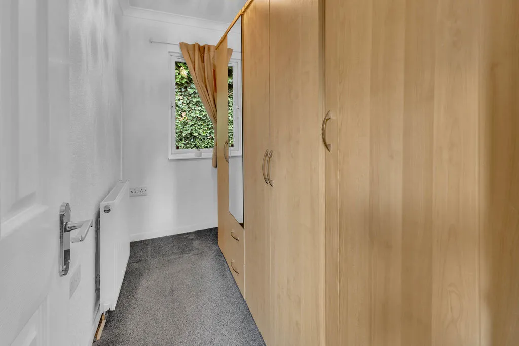 Gelder Clough, Heywood OL10 4BD, photo 9