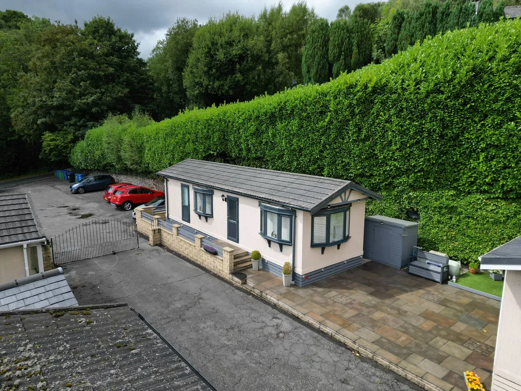 Gelder Clough, Heywood OL10 4BD, photo 13