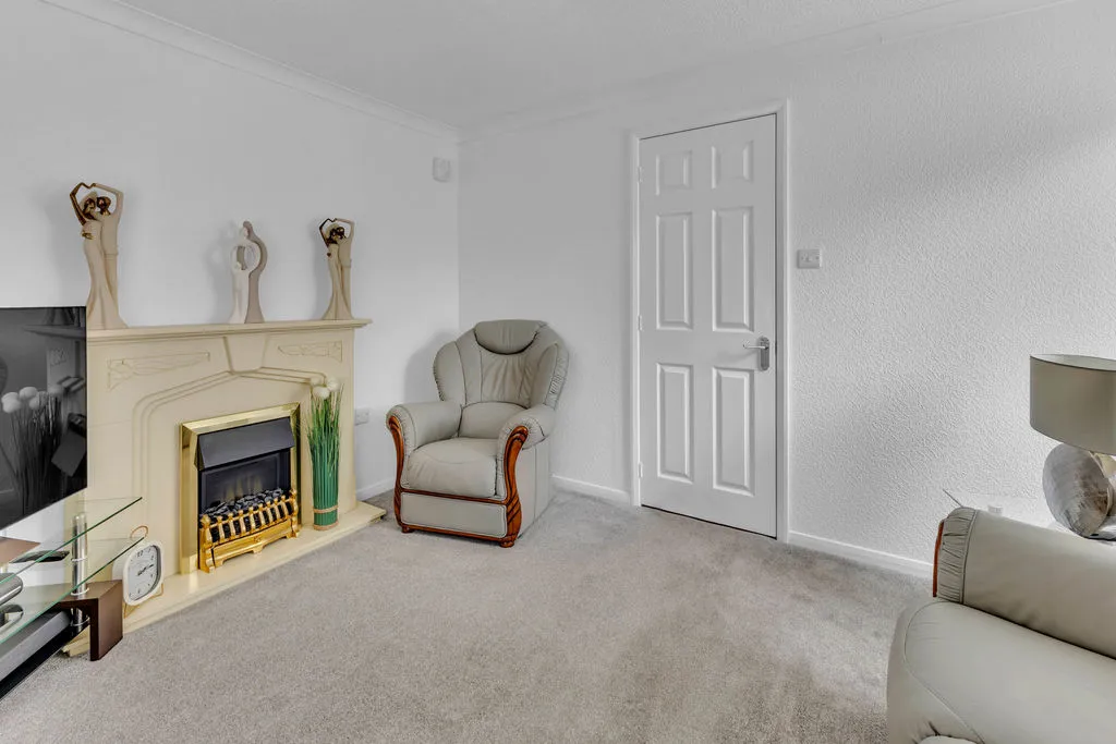 Gelder Clough, Heywood OL10 4BD, photo 3