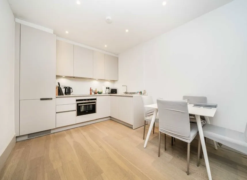 Abbeville Road, Clapham South, SW4, photo 5