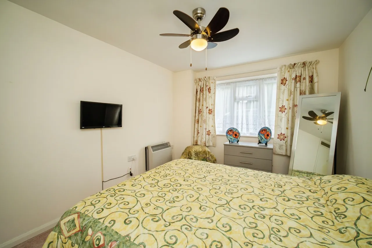 Clarence Road, Fleet, GU51, photo 6