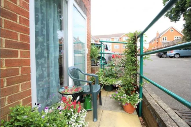 Clarence Road, Fleet, GU51, photo 9