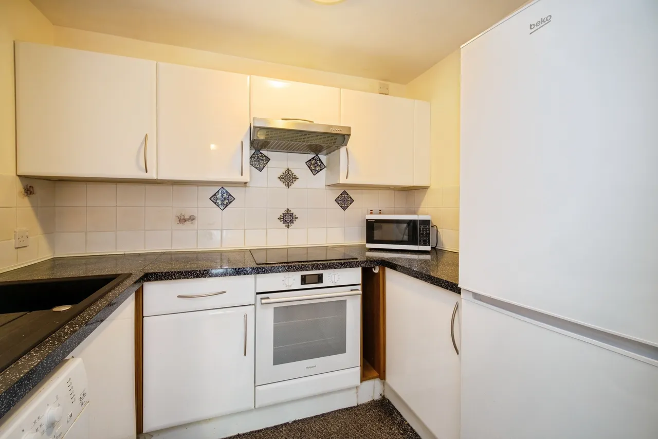 Clarence Road, Fleet, GU51, photo 13