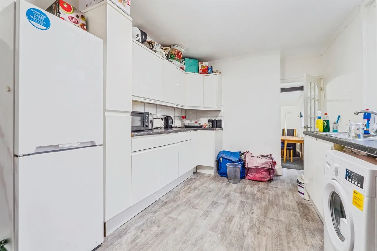 Moorland Road, Splott, CF24, photo 5