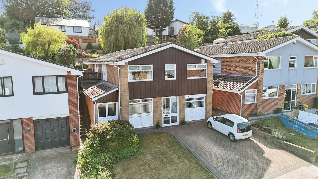 4 bed house for sale, Ael-Y-Bryn Cardiff, CF15