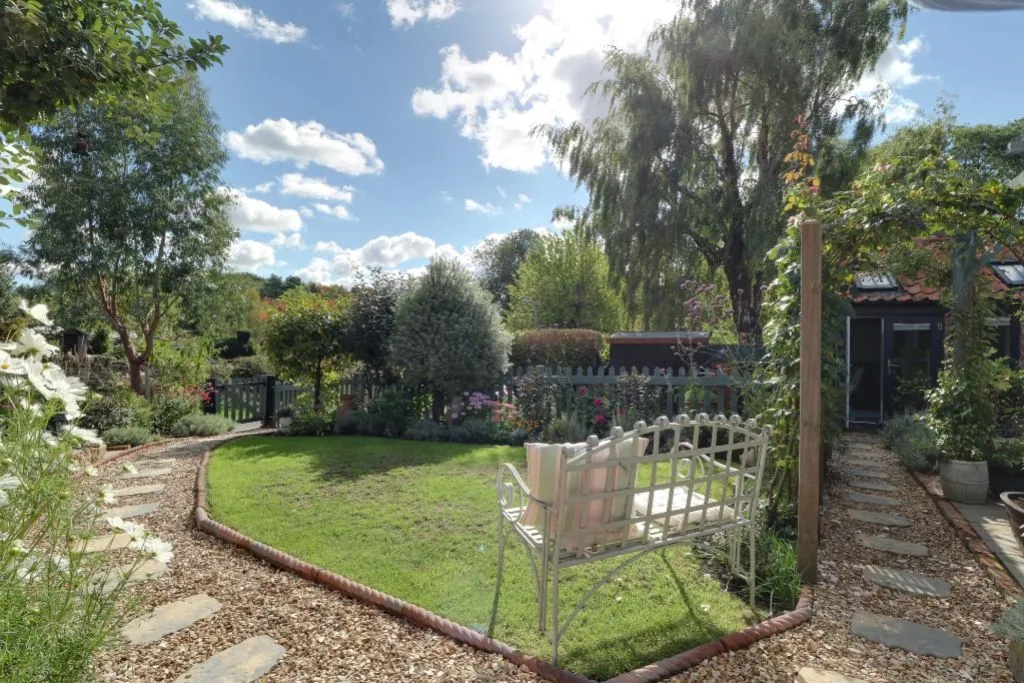Water Lane, Woolsthorpe by Colsterworth, NG33, photo 19