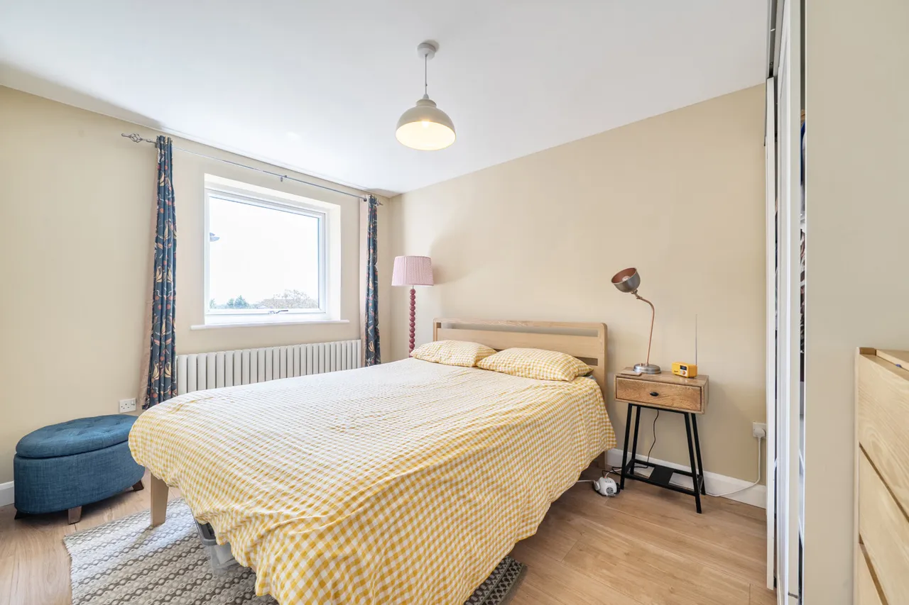 Haslam Close, Ickenham, UB10, photo 6