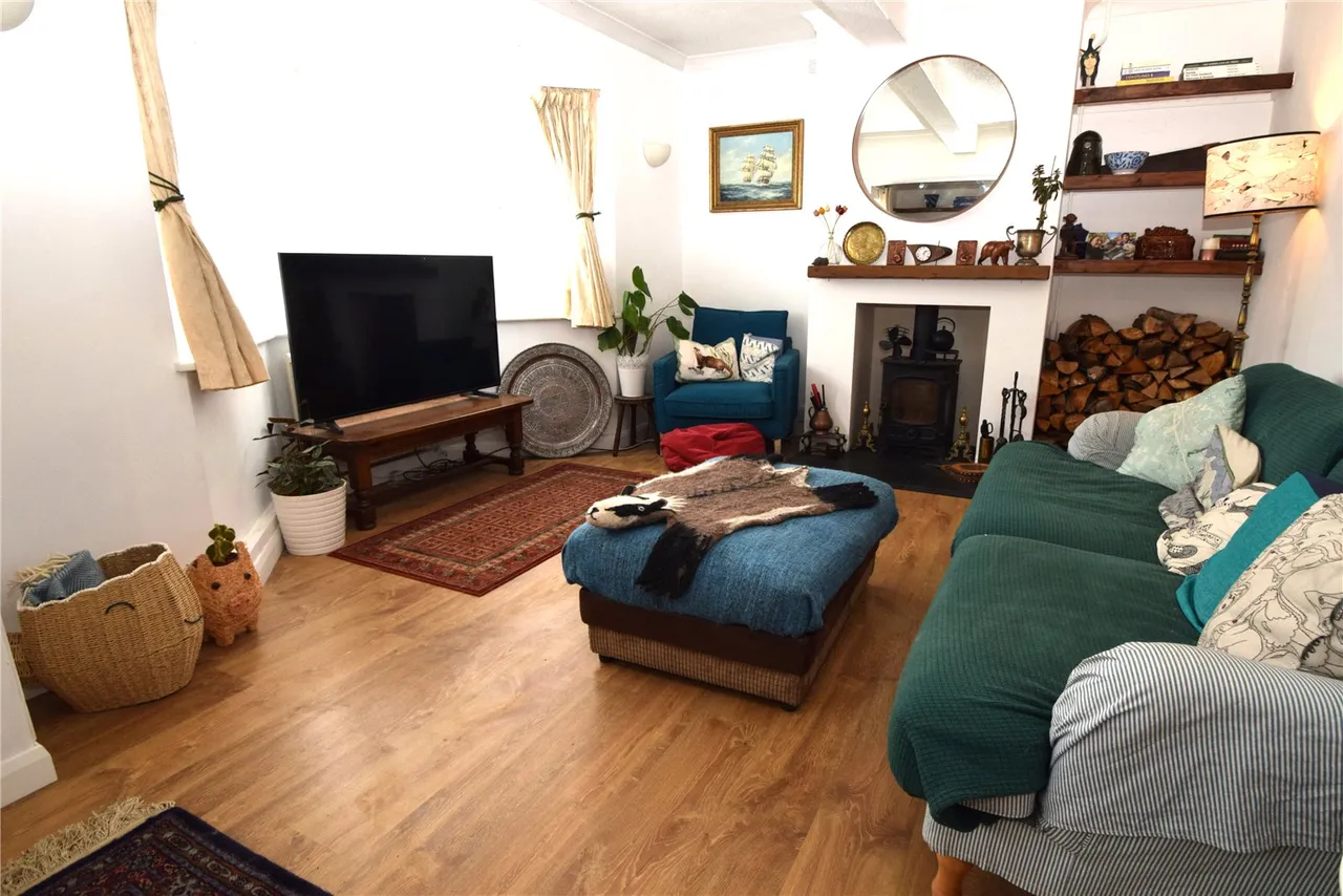 Kingsley Road, Eversley, RG27, photo 3