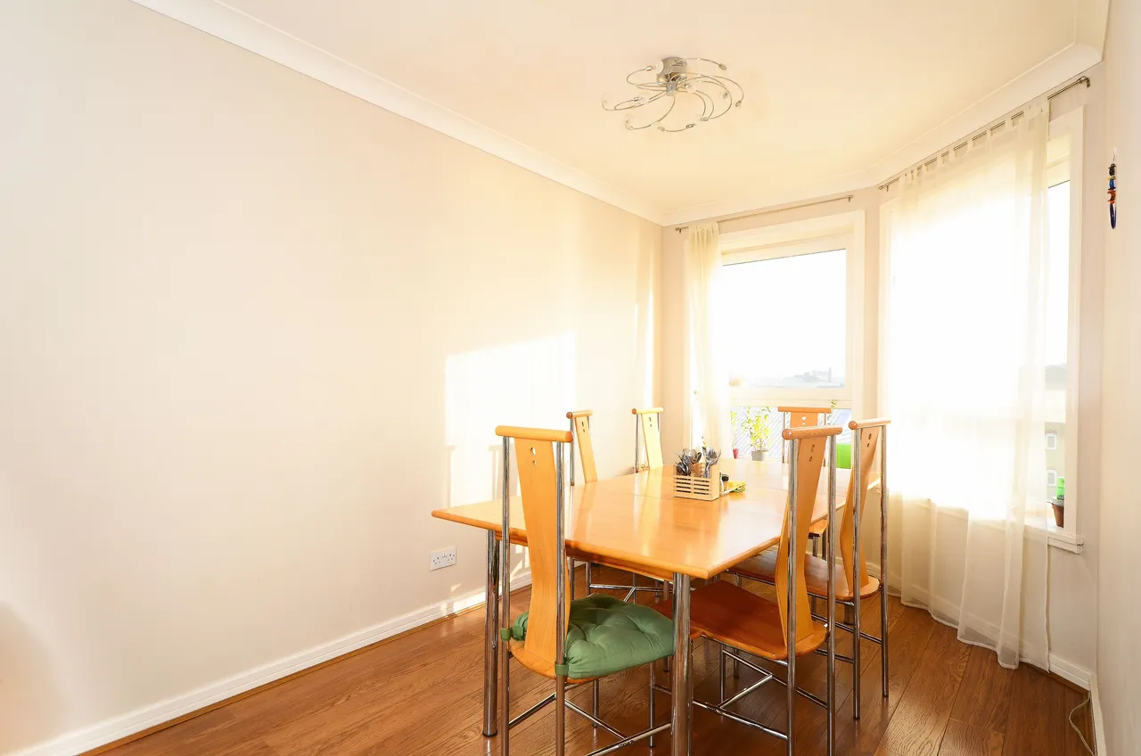 13 Artemis Court, Homer Drive, London, photo 8