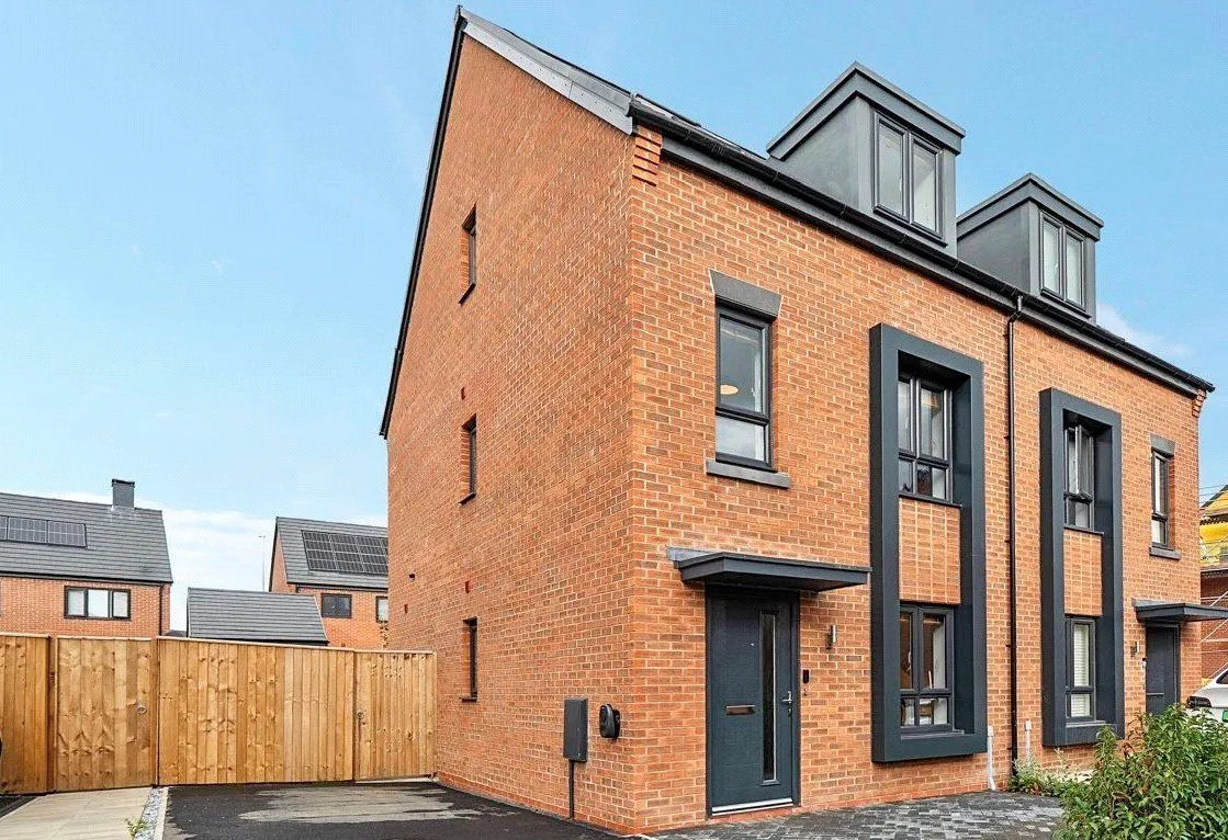 Saxon Drive, Heywood, OL10, photo 7