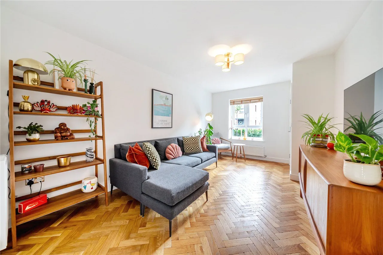 Saxon Drive, Heywood, OL10, photo 9