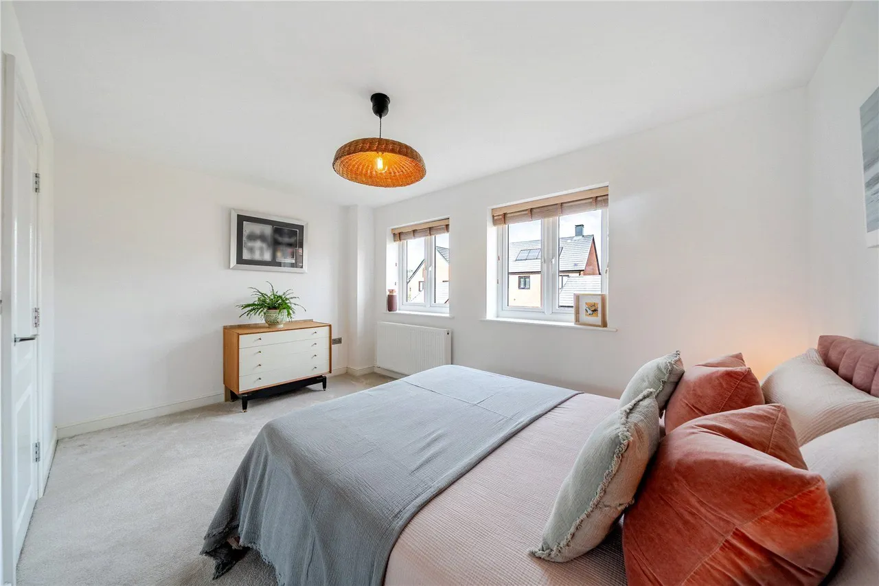 Saxon Drive, Heywood, OL10, photo 15