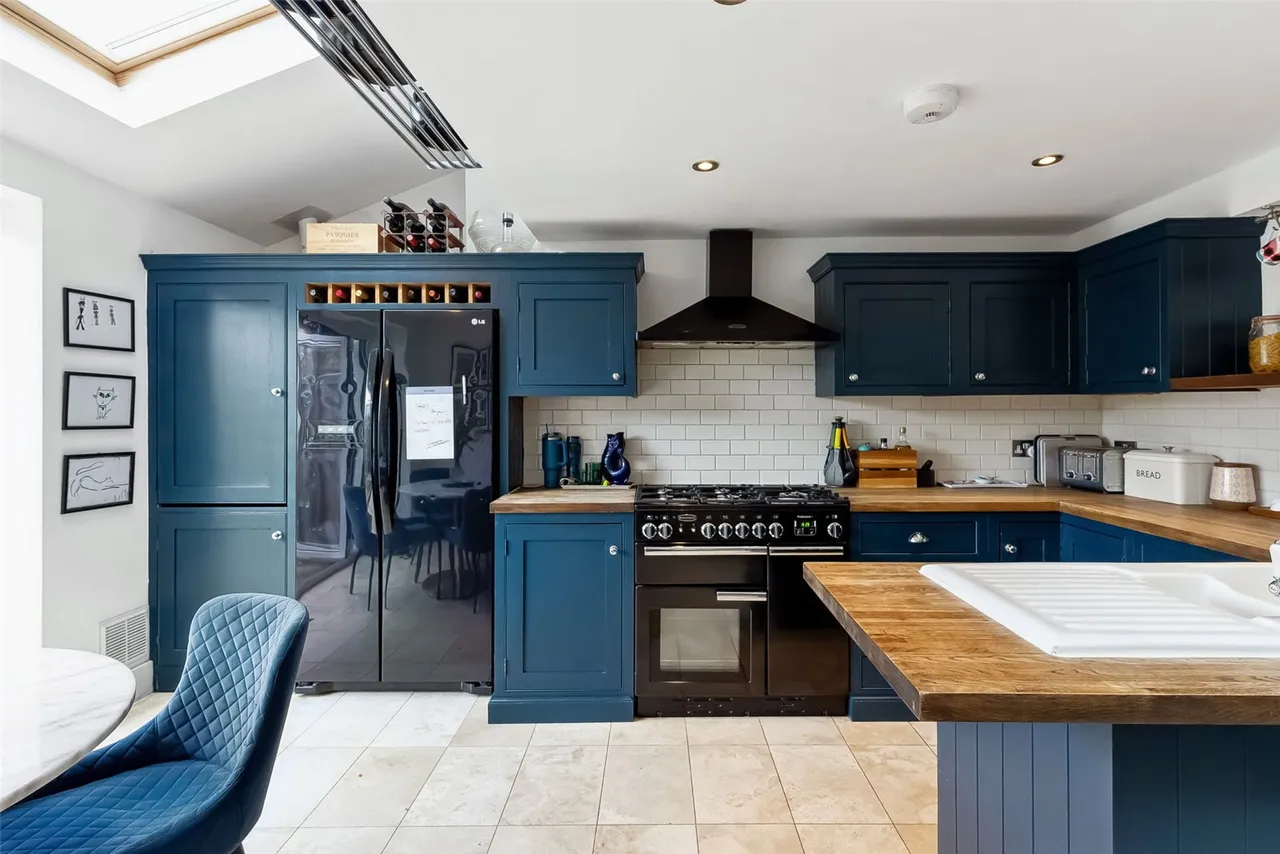 Priory Road, Hampton, TW12 2NT, photo 6