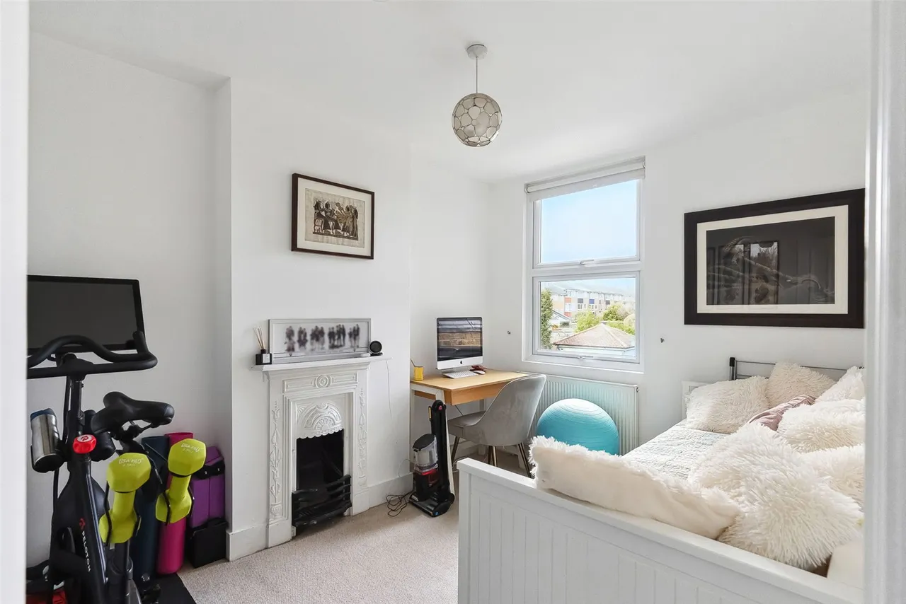 Priory Road, Hampton, TW12 2NT, photo 10