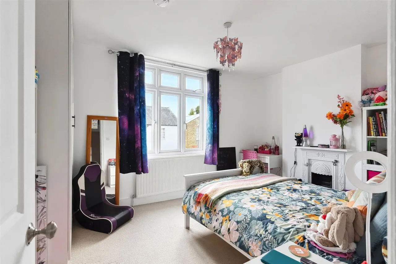 Priory Road, Hampton, TW12 2NT, photo 8