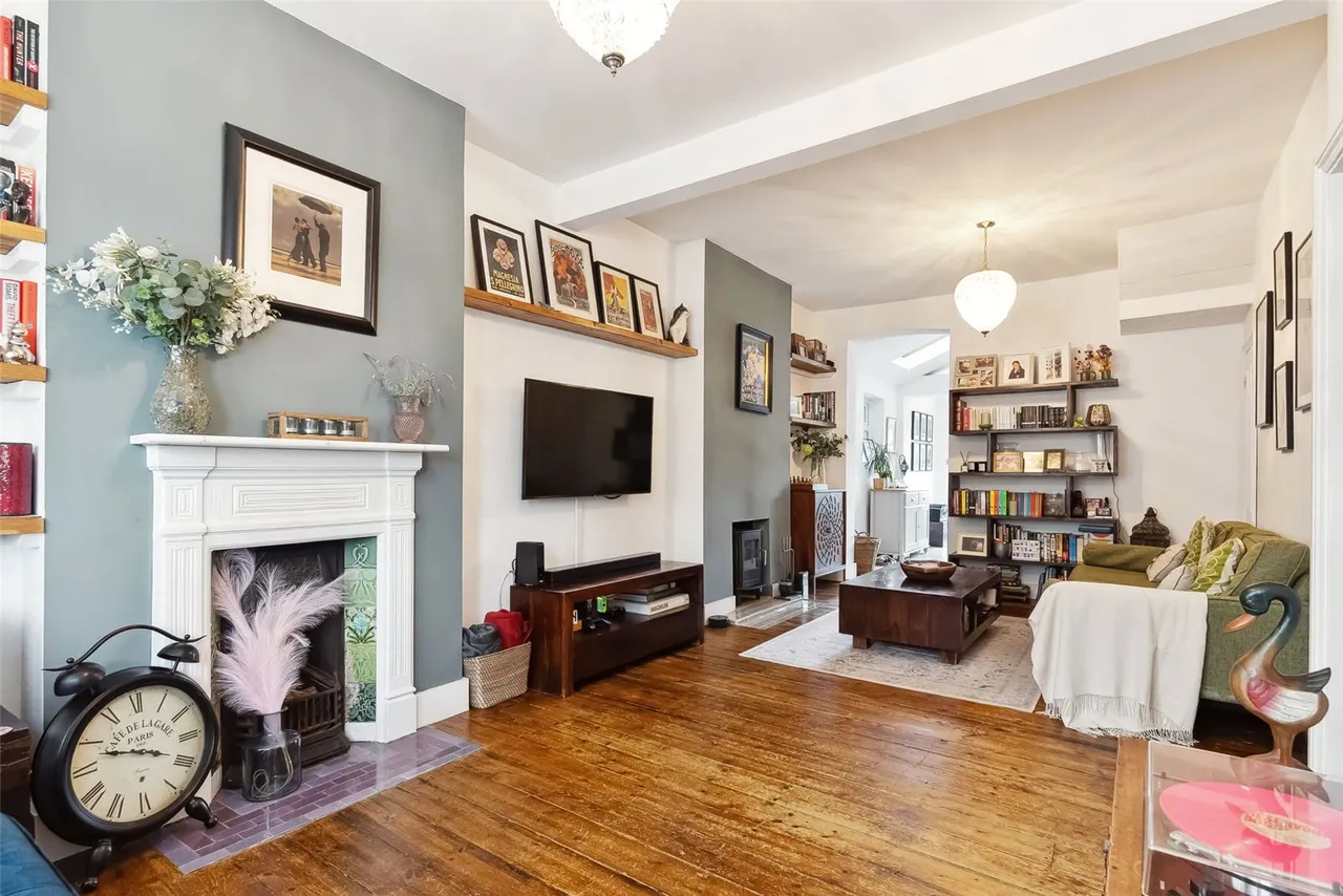 Priory Road, Hampton, TW12 2NT, photo 5