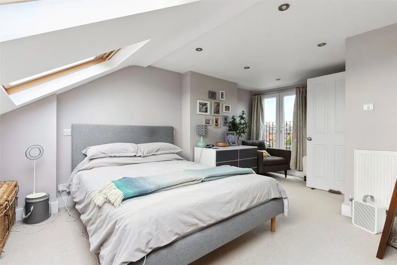 Priory Road, Hampton, TW12 2NT, photo 12
