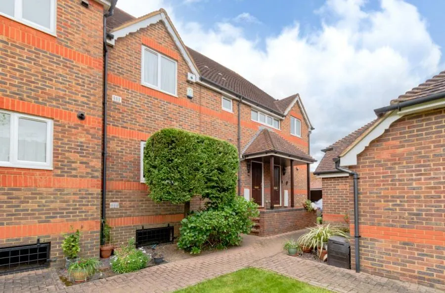Windsor Road, Old Windsor, SL4, photo 3