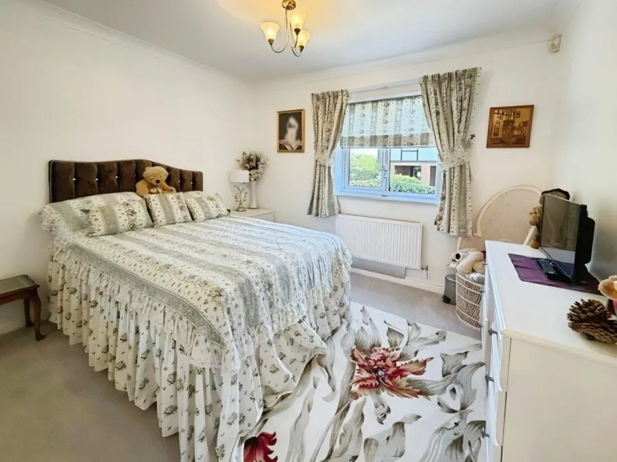 Windsor Road, Old Windsor, SL4, photo 8
