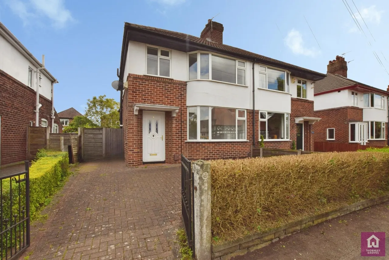3 bed house for sale, Carrington Lane, Sale, M33