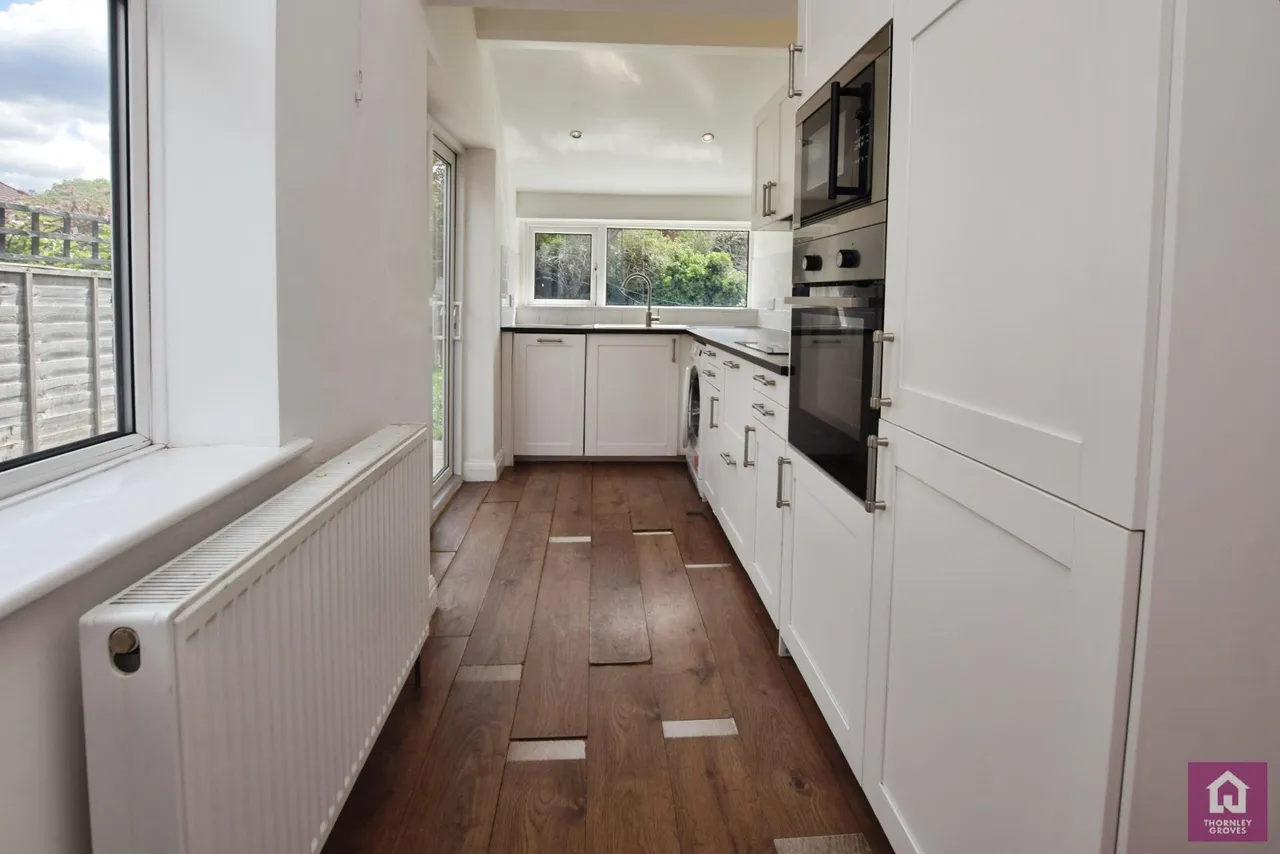 Carrington Lane, Sale, M33, photo 12