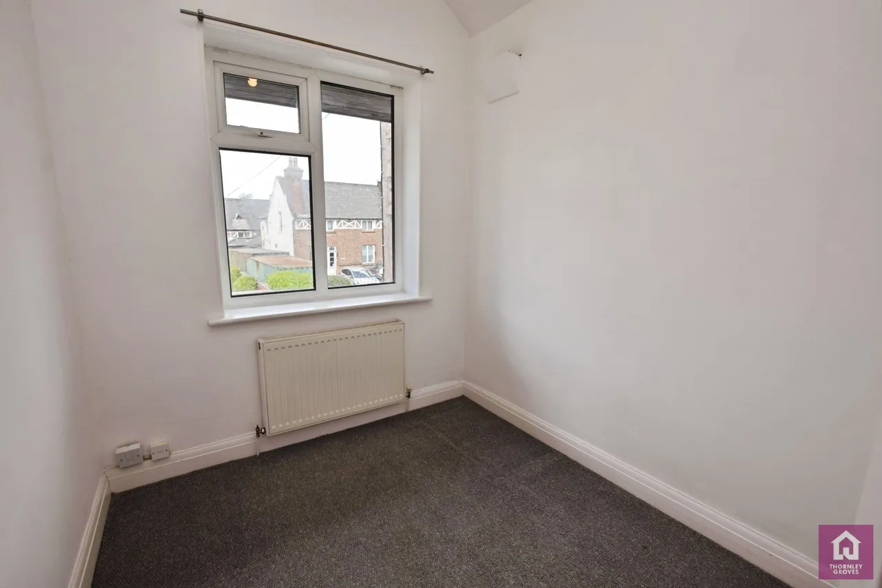 Carrington Lane, Sale, M33, photo 7