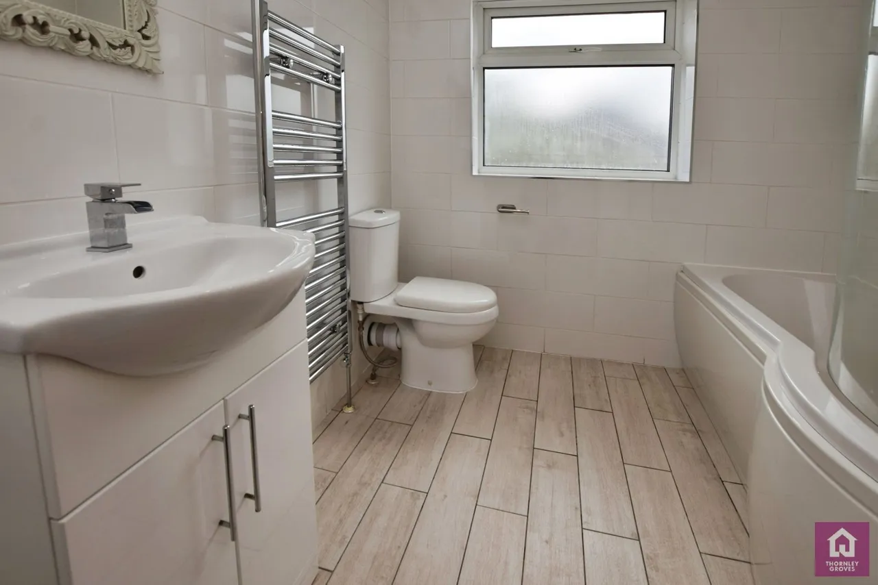 Carrington Lane, Sale, M33, photo 8