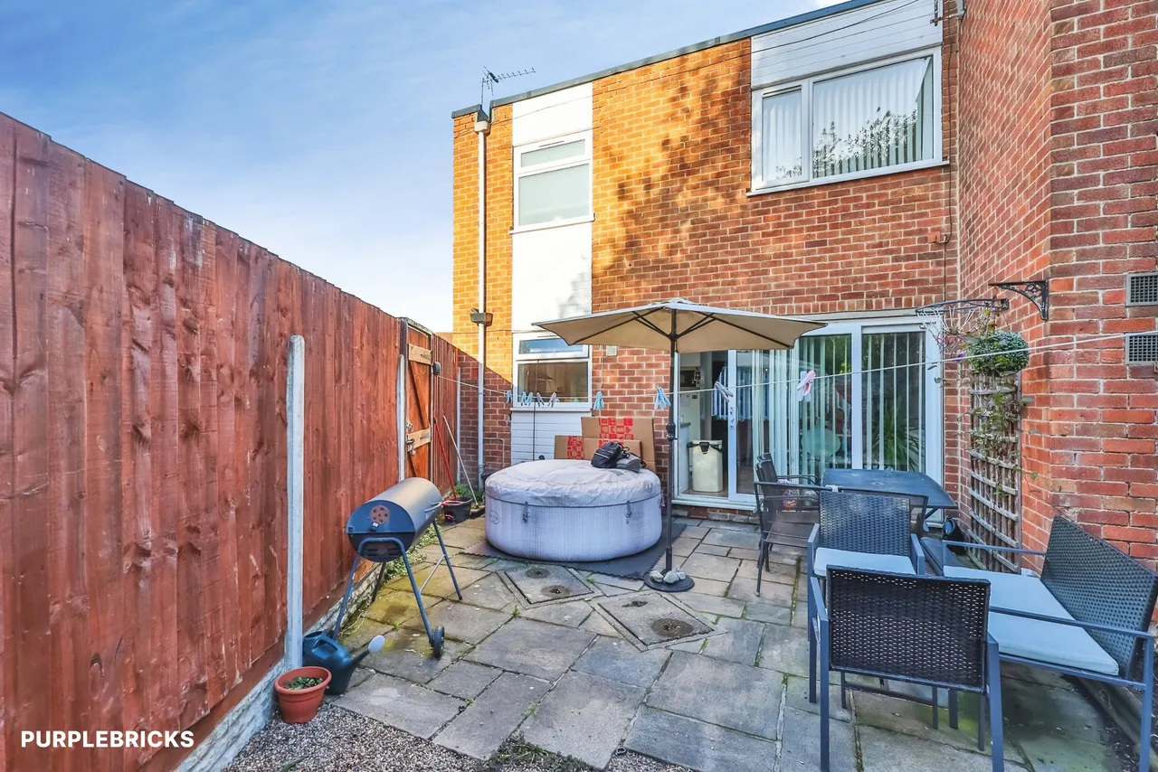 Commodore Gardens, Nottingham, NG8, photo 21