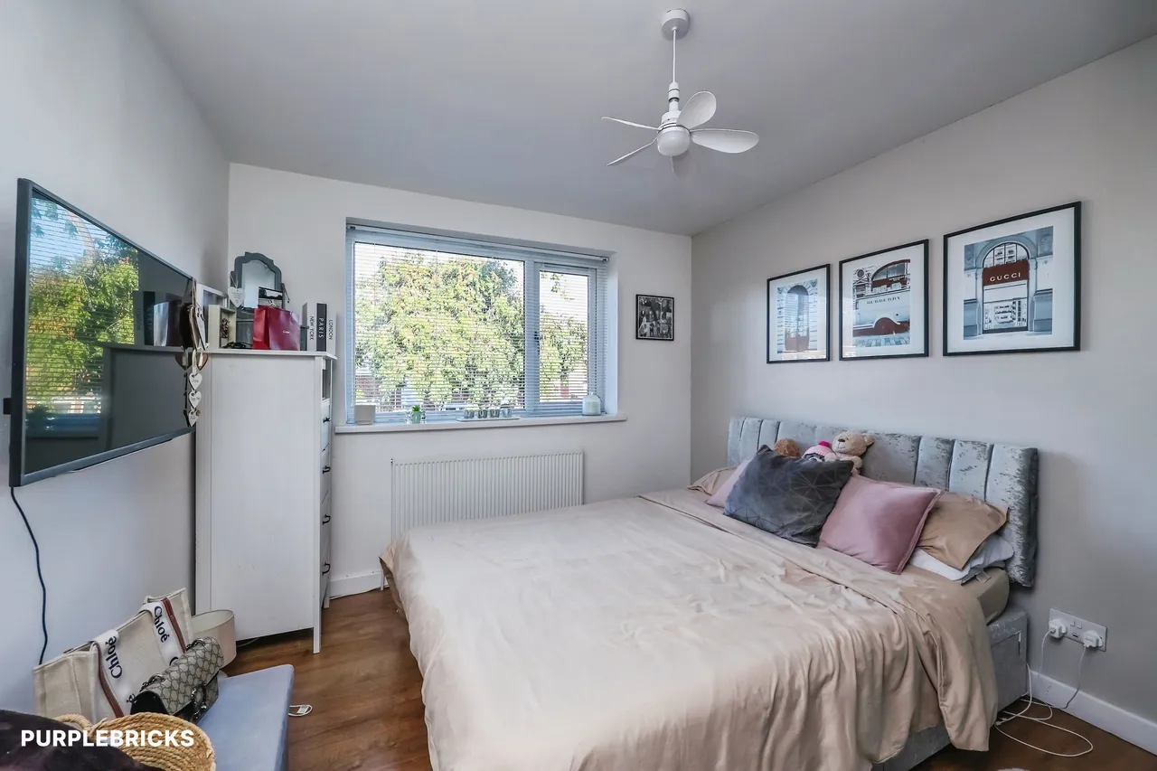 Commodore Gardens, Nottingham, NG8, photo 13