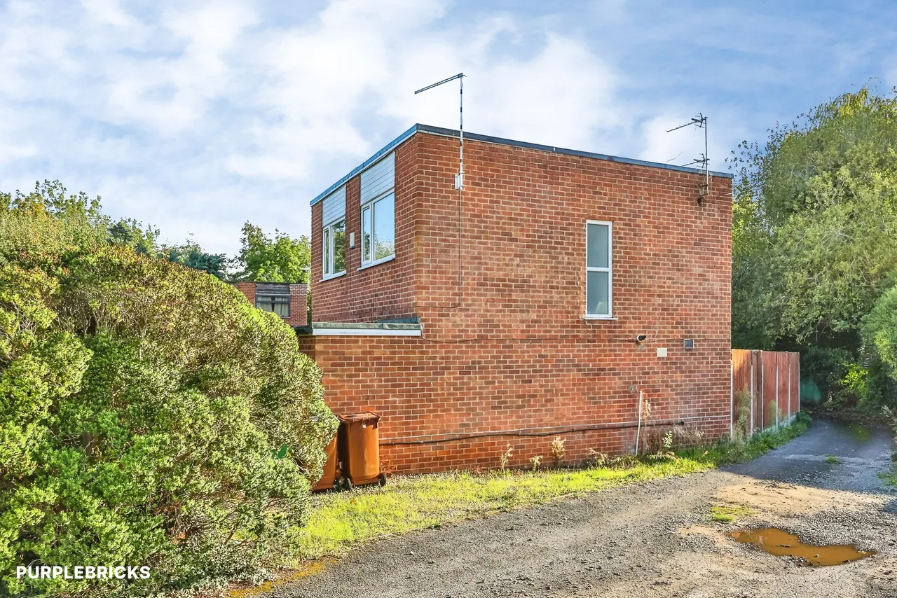 Commodore Gardens, Nottingham, NG8, photo 20