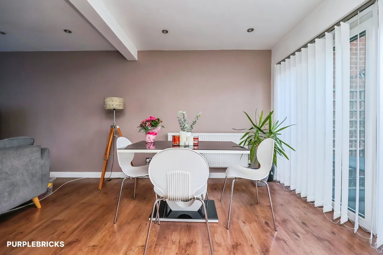 Commodore Gardens, Nottingham, NG8, photo 9