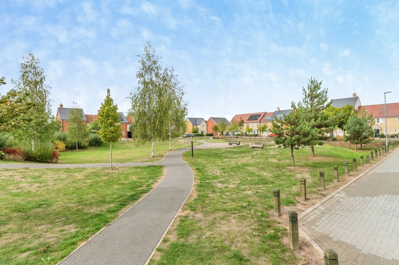 Henry Crescent, Rochford, SS4, photo 14