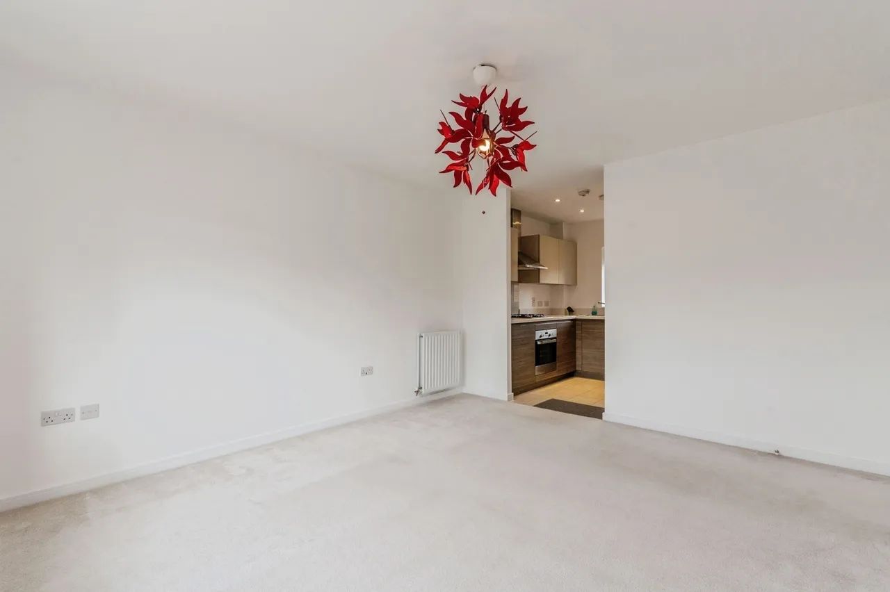 Henry Crescent, Rochford, SS4, photo 4