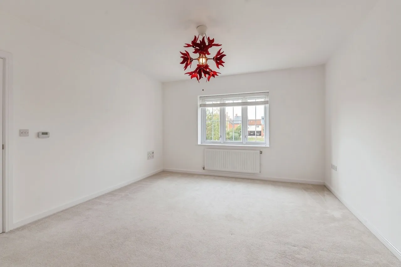 Henry Crescent, Rochford, SS4, photo 5