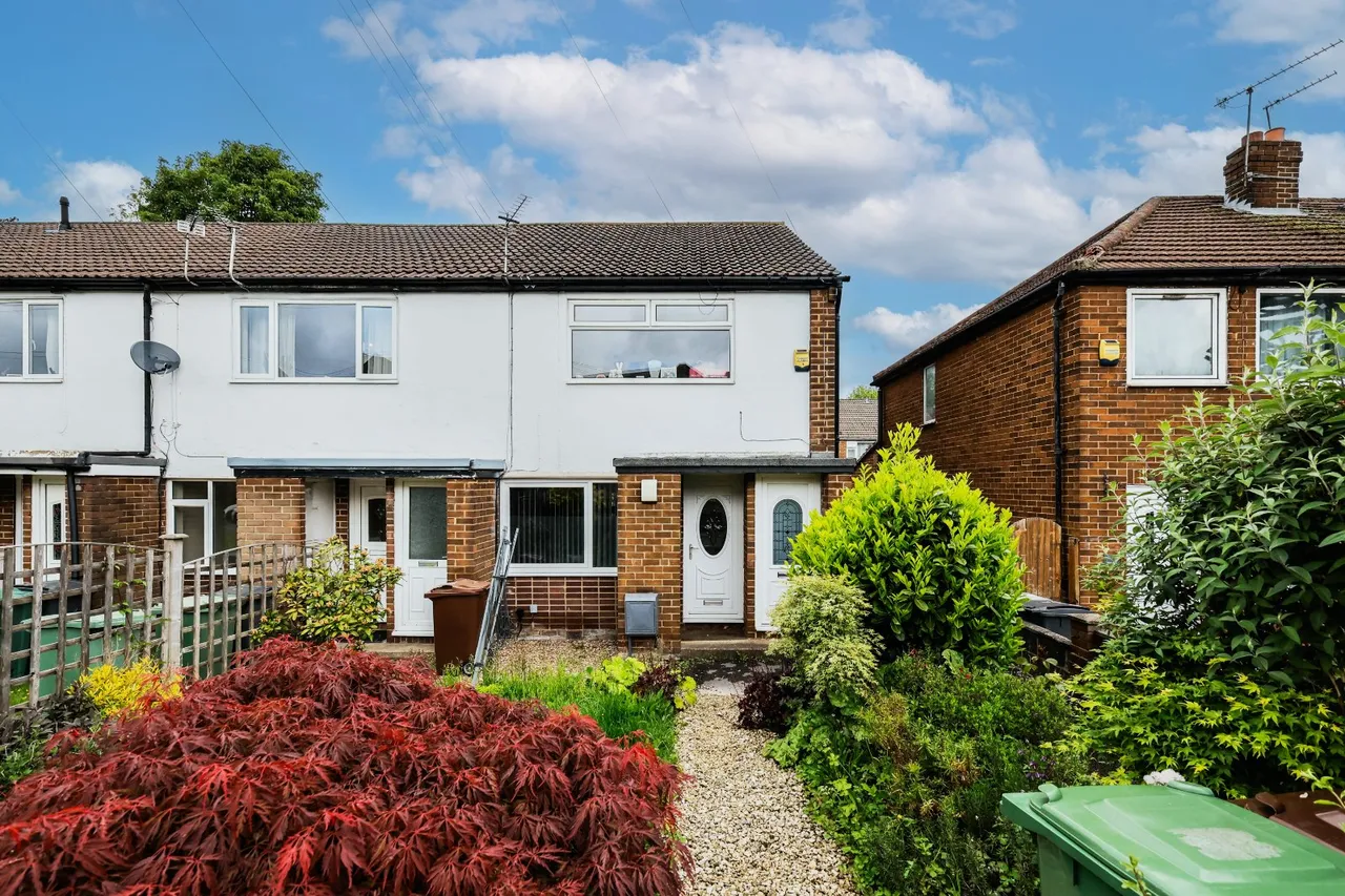 1 bed flat for sale, Salisbury Court, Horsforth, LS18