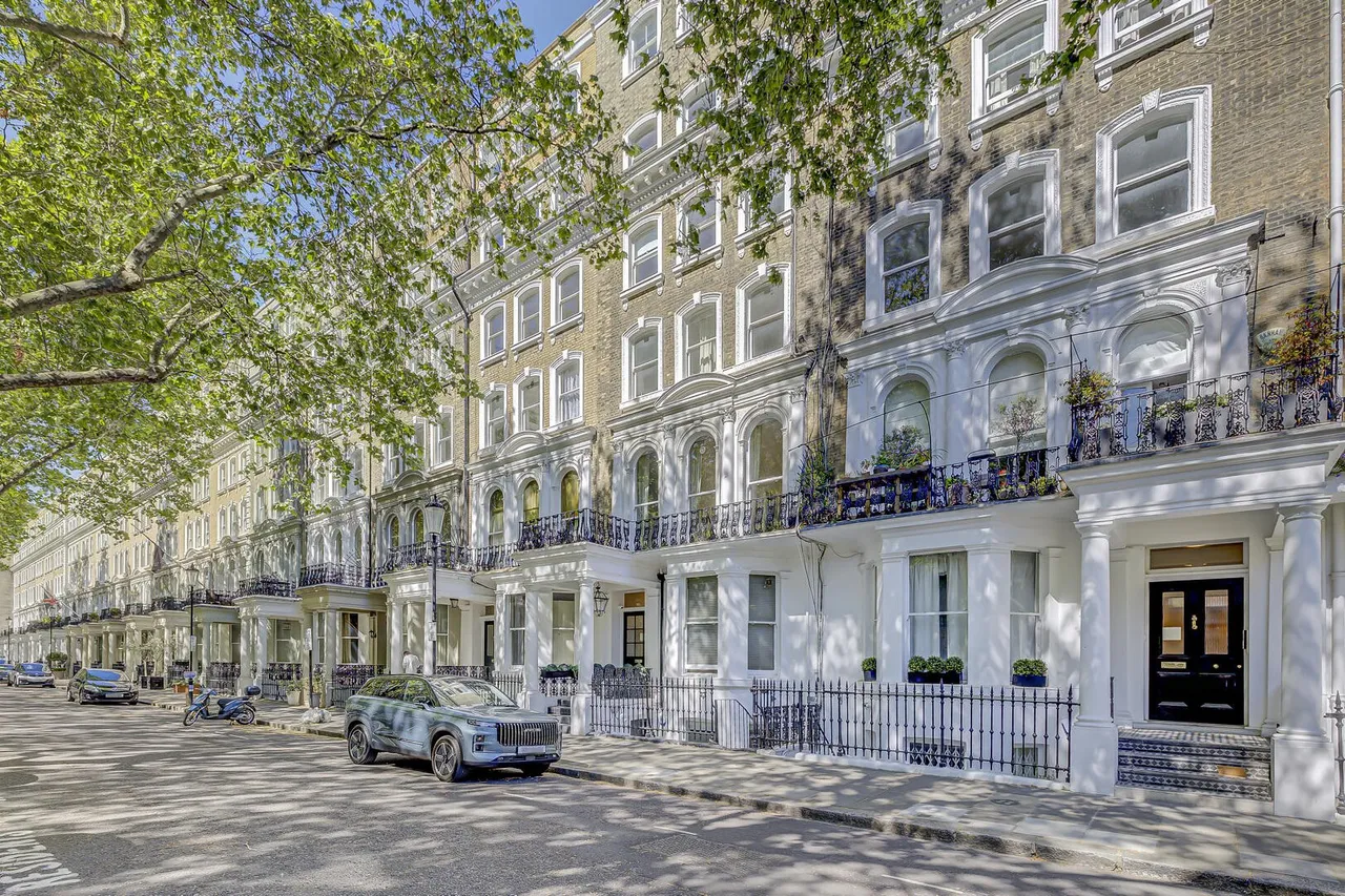 Beaufort Gardens Knightsbridge, London SW3 1PS, photo 2