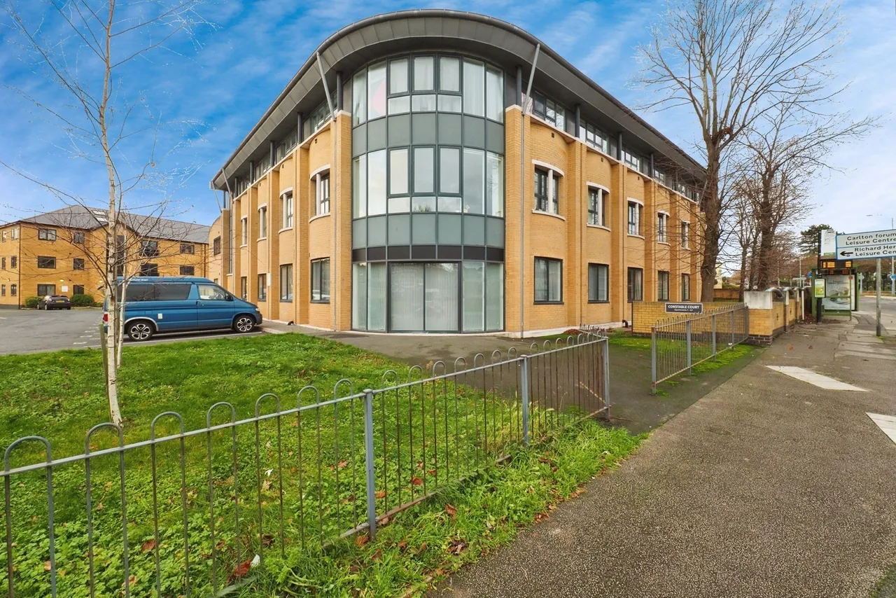 Foxhill Road East, NOTTINGHAM, Nottinghamshire, NG4, photo 9
