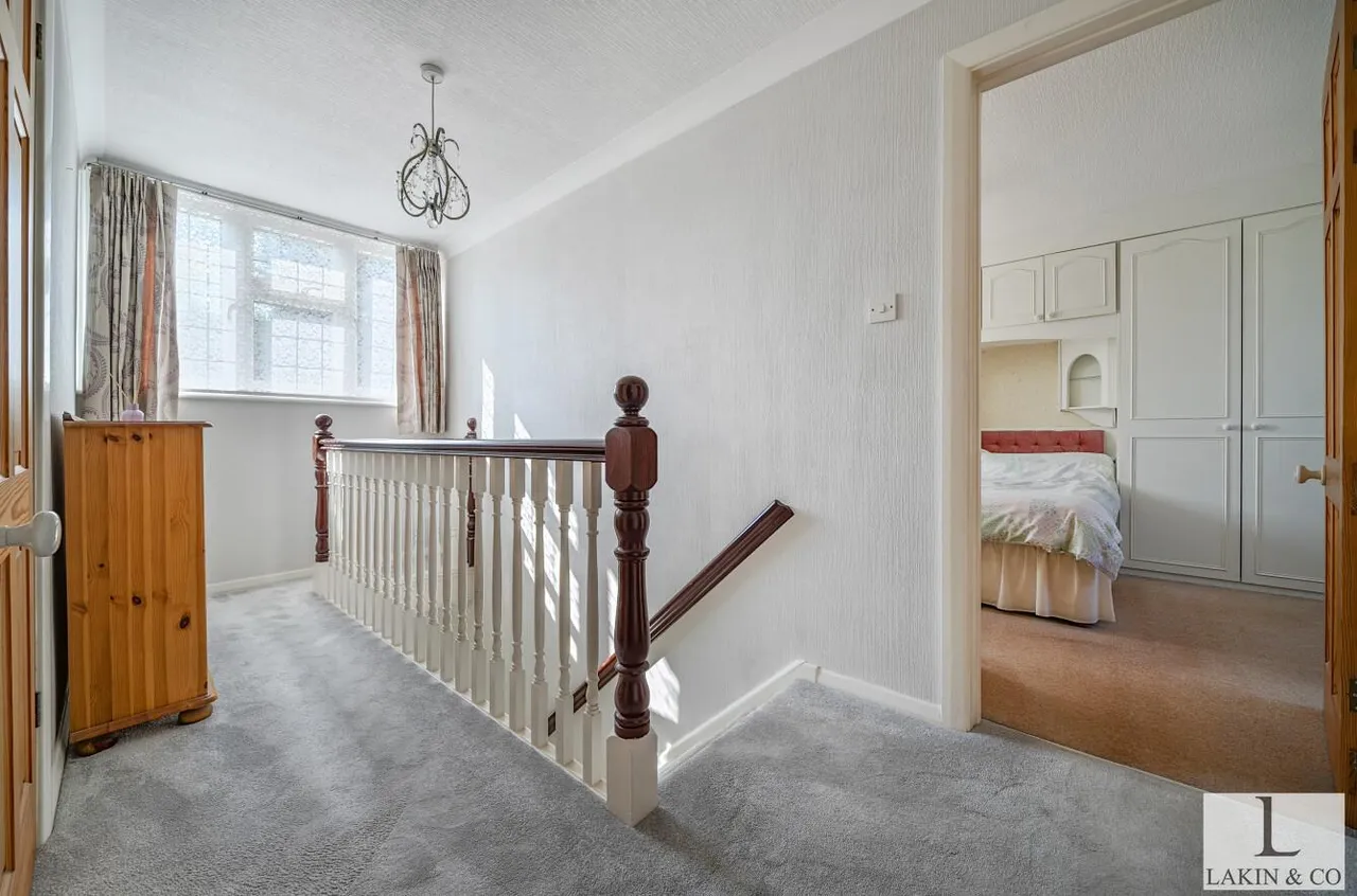Pepys Close, Ickenham, UB10 8NL, photo 14