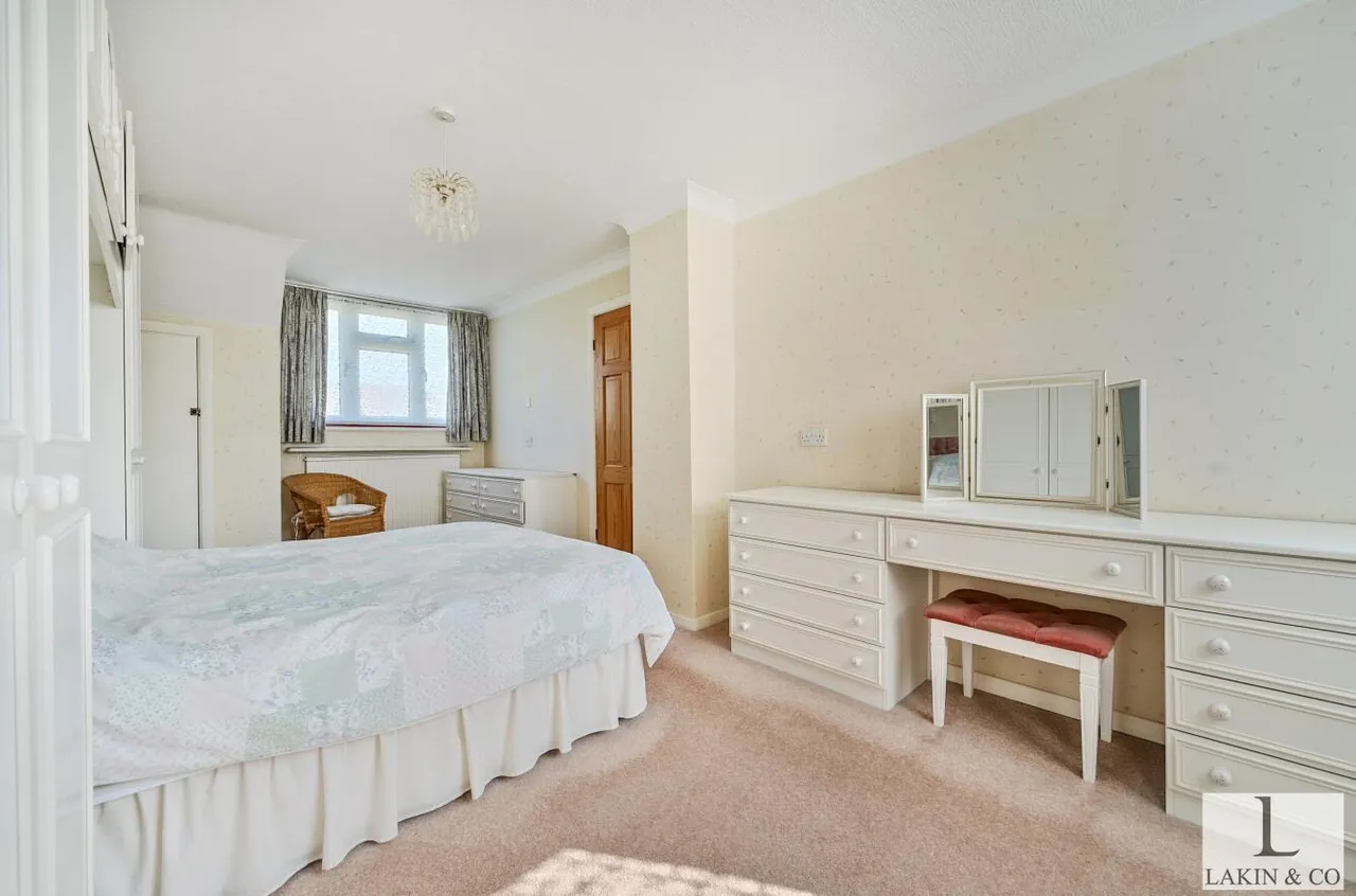 Pepys Close, Ickenham, UB10 8NL, photo 9