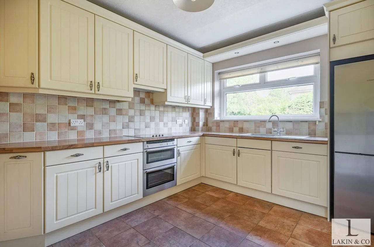 Pepys Close, Ickenham, UB10 8NL, photo 7