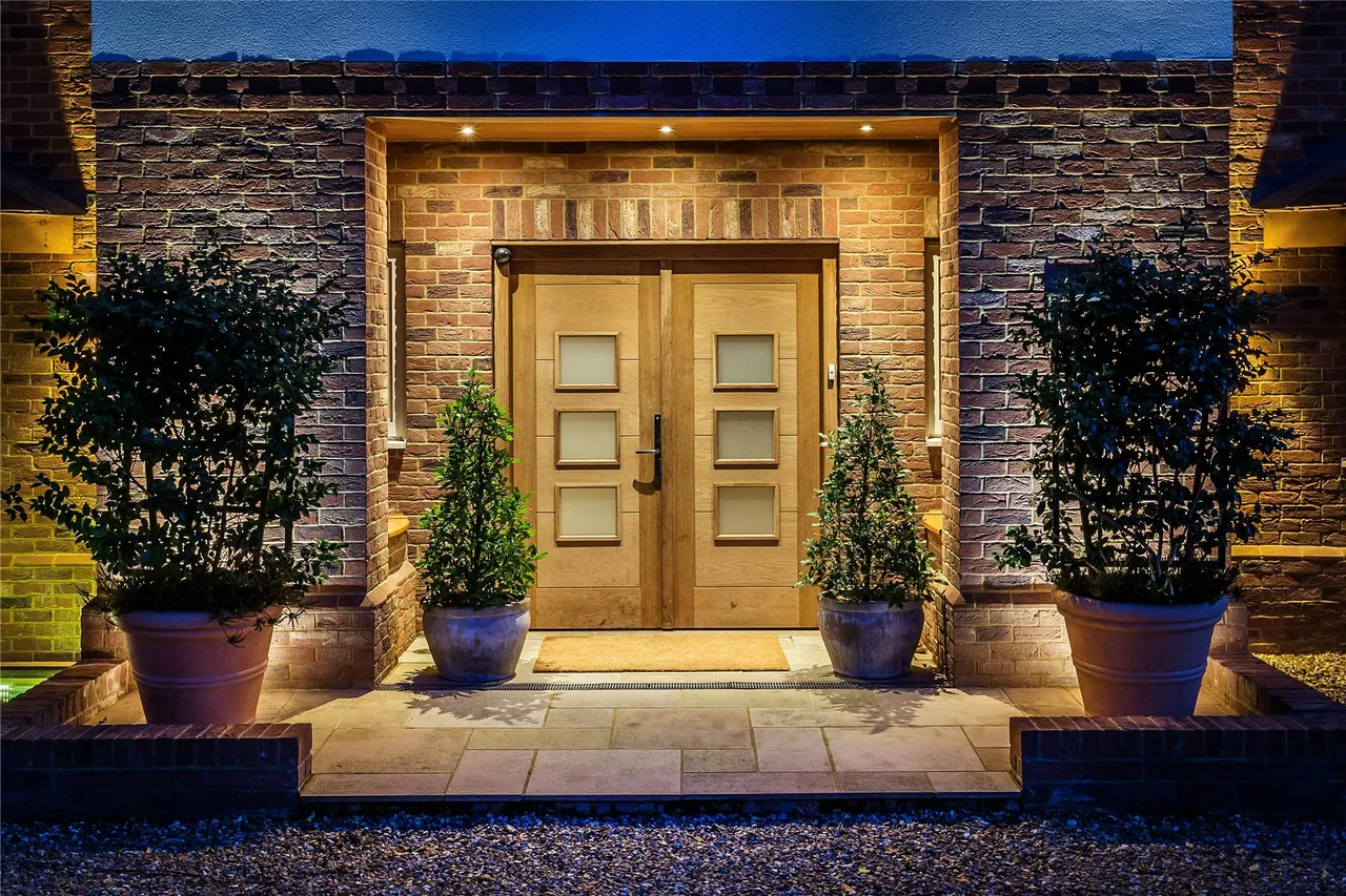 Kettlewell Close, Horsell, GU21, photo 2