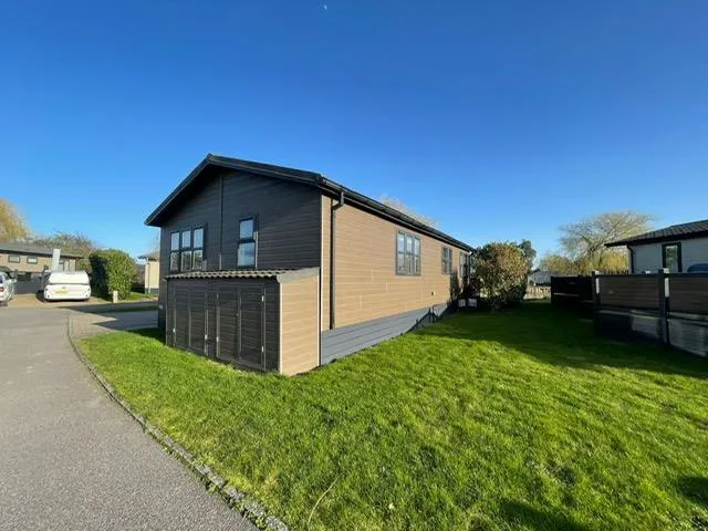 2 bed property for sale — Monkton Street, Monkton, Ramsgate, Kent, CT12 4JG