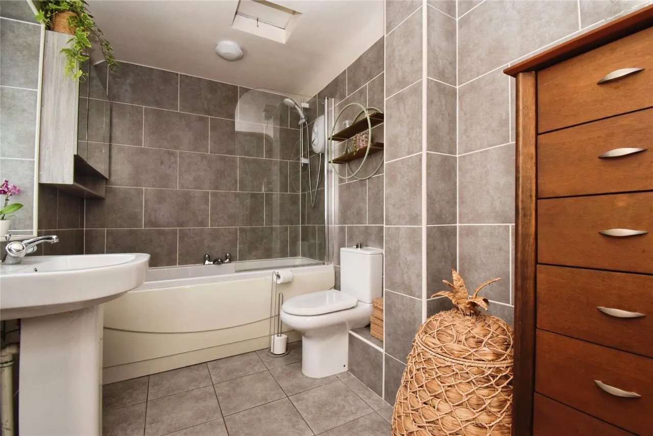 Harcourt Road, Wigston, LE18, photo 9