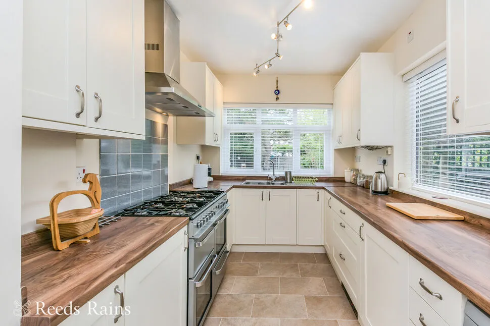 London Road, Lyme Green, Cheshire, SK11, photo 4