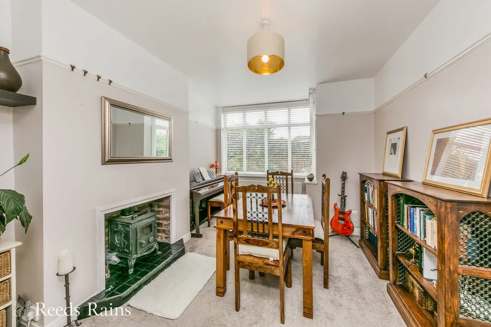 London Road, Lyme Green, Cheshire, SK11, photo 3