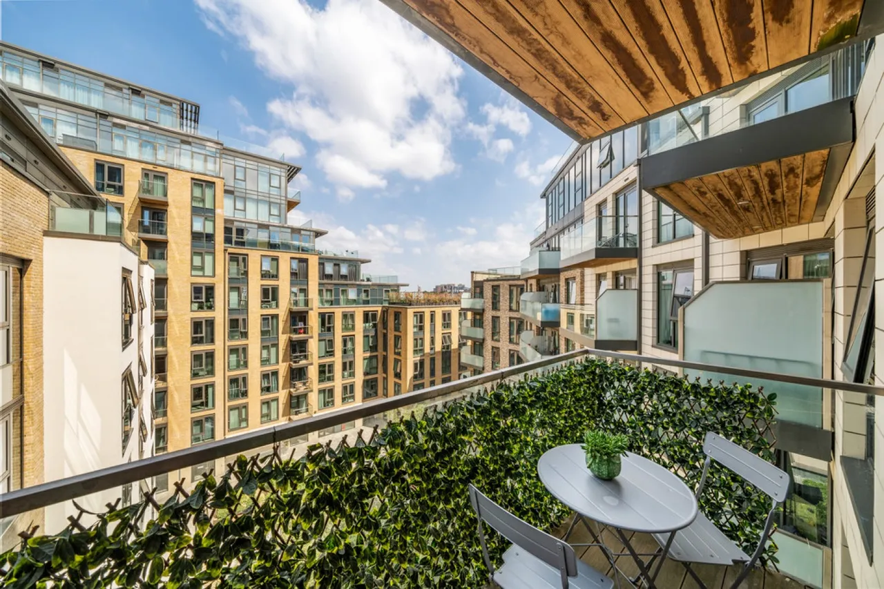 Meridian House, Battersea Reach, photo 2