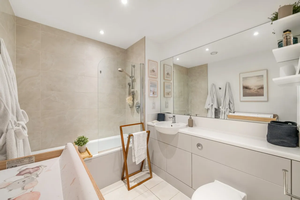 Meridian House, Battersea Reach, photo 9